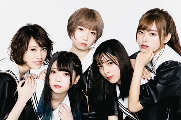 「豆柴の大群」新曲Youtube再生回数対決 クロちゃん対WACKプロデュース